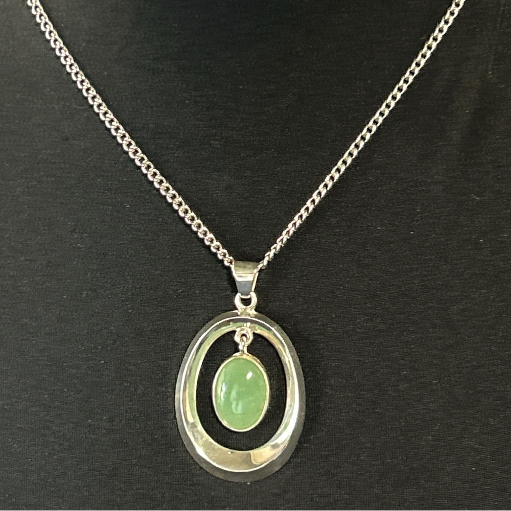 VINTAGE Mexico Fidencio Serrano Sterling 950 Silver‎ Oval Jade Pendant